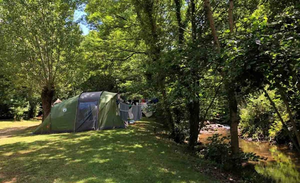 Emplacement de camping dans le Cantal