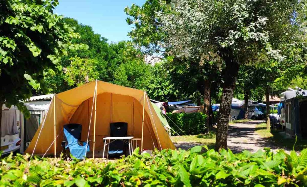 Camping sur le lac d'Iseo en Italie