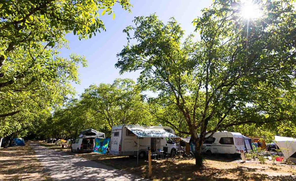 Emplacement de camping dans le Lot à proximité de Rocamadour